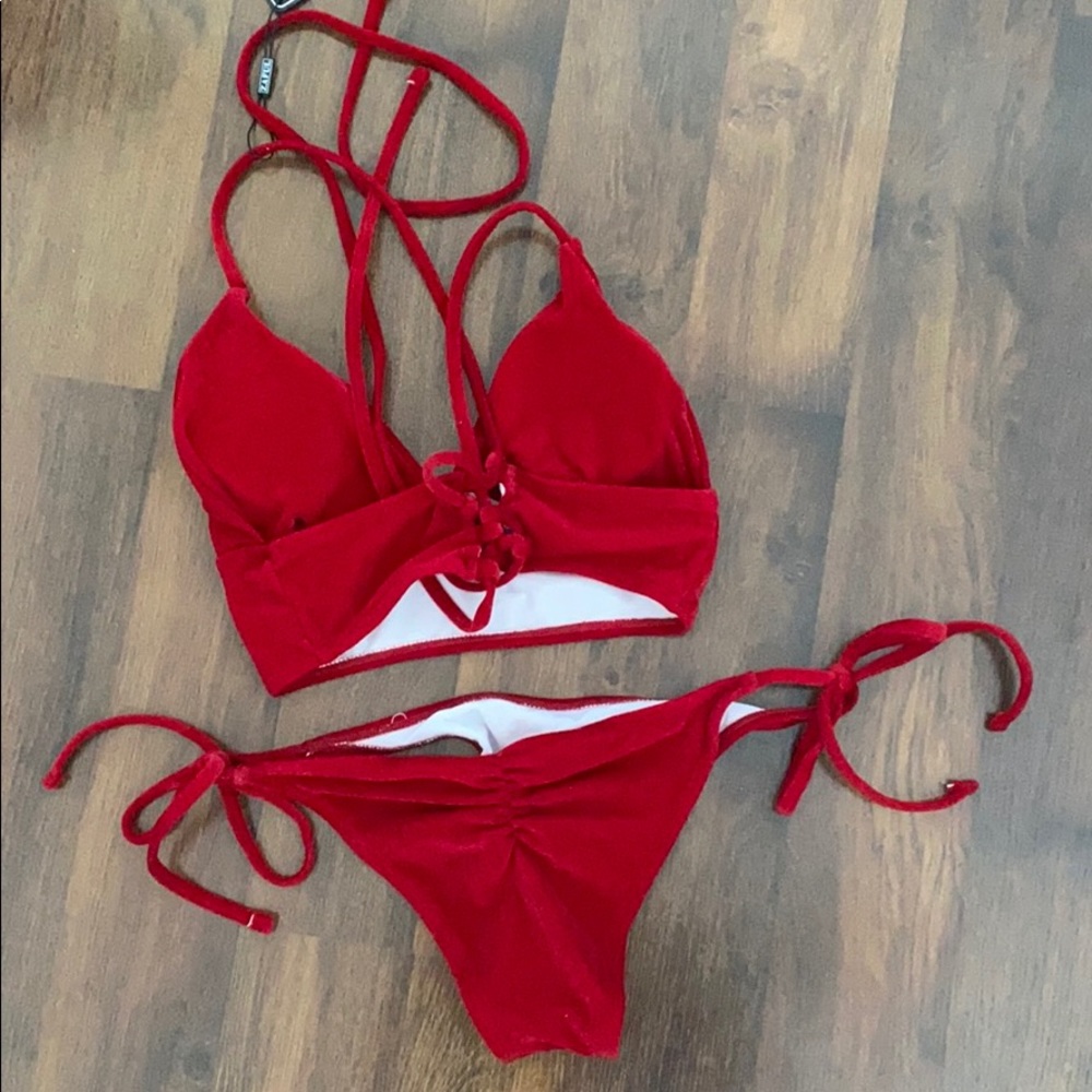 RED Bikini - Picture 2 of 2